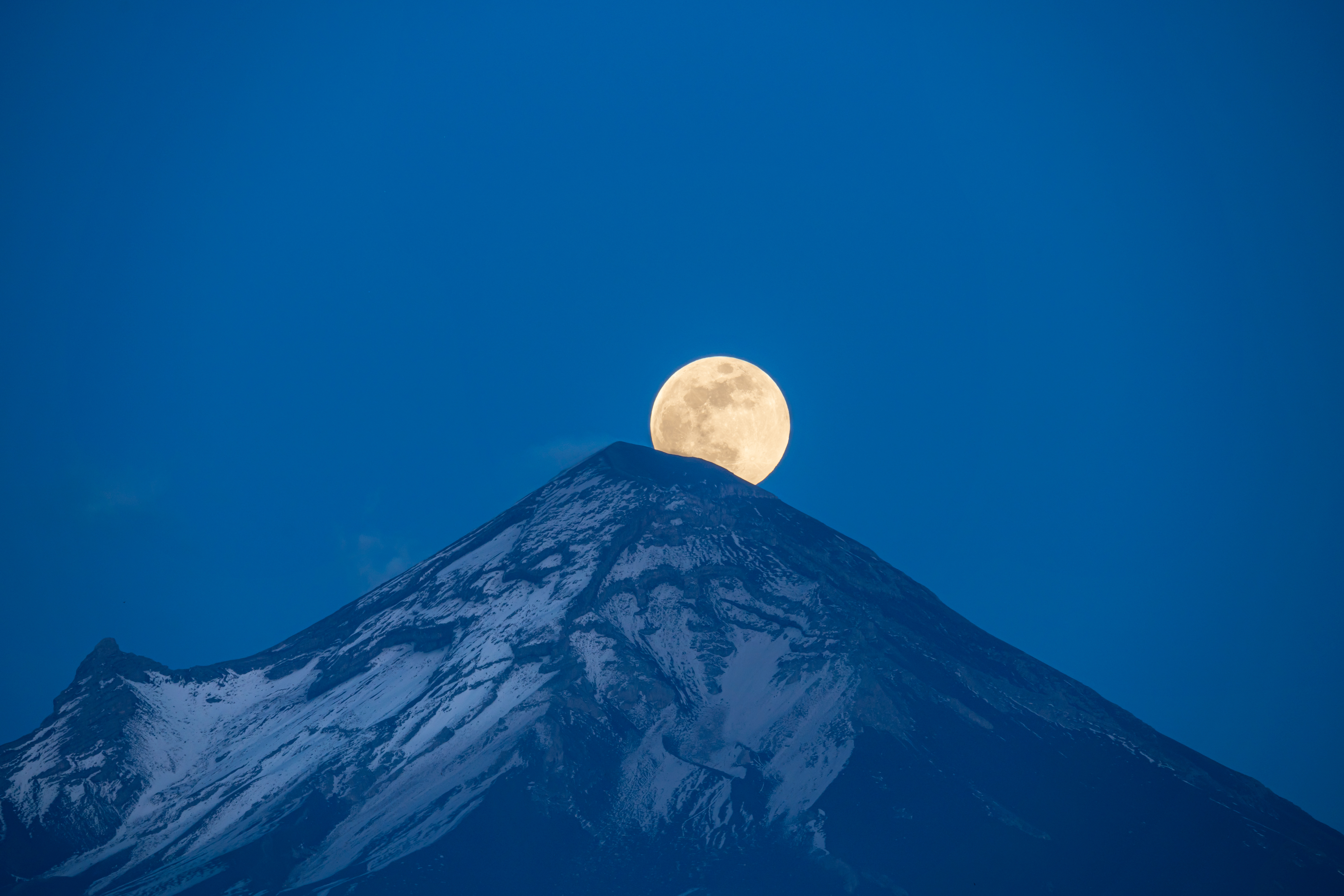 Astropaisaje con volcán Popocatépetl